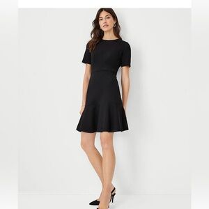 NEW $149  Ann Taylor Black Flounce Flare Dress Size 2